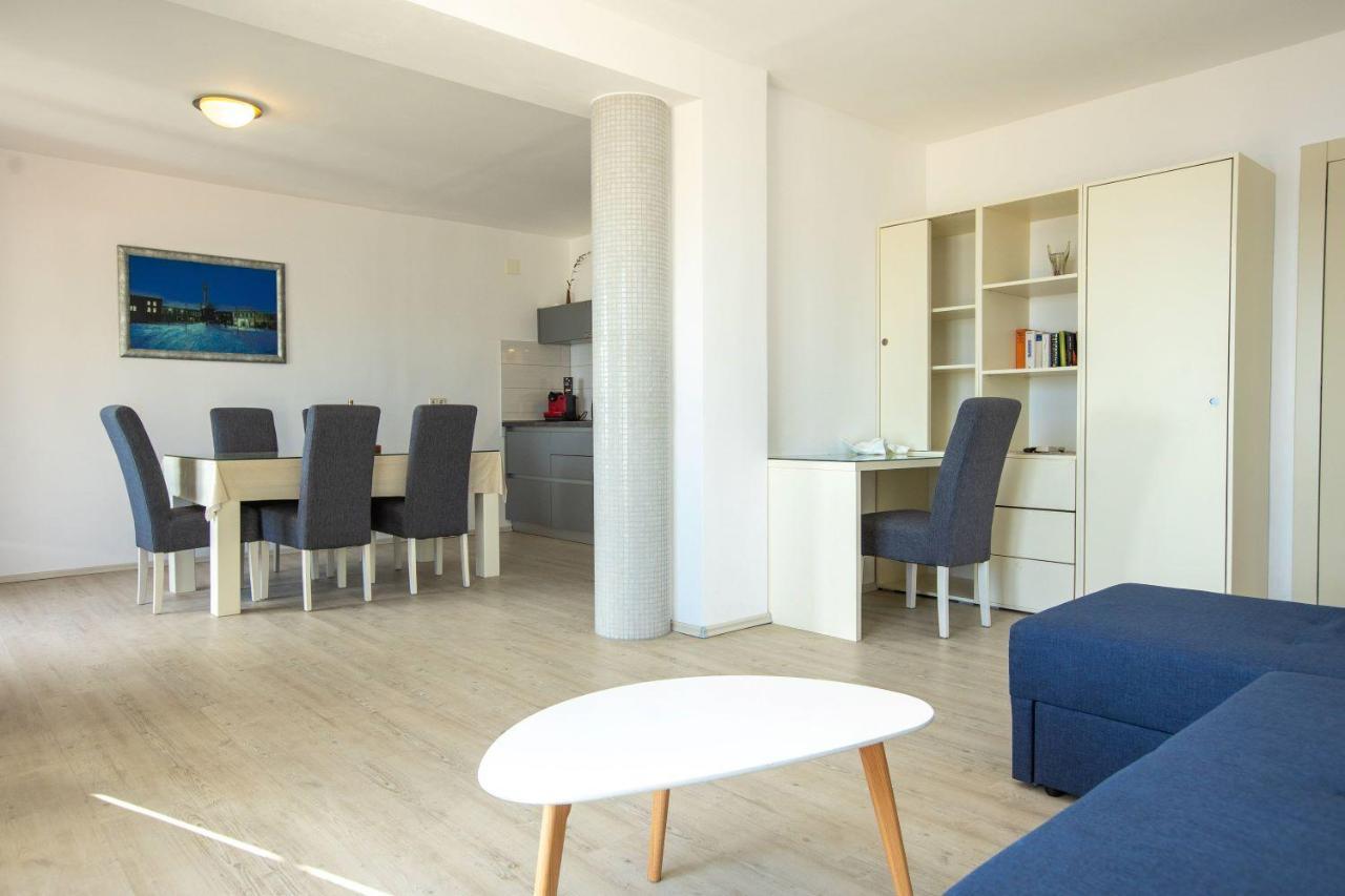 Apartments Mosor Омиш Экстерьер фото
