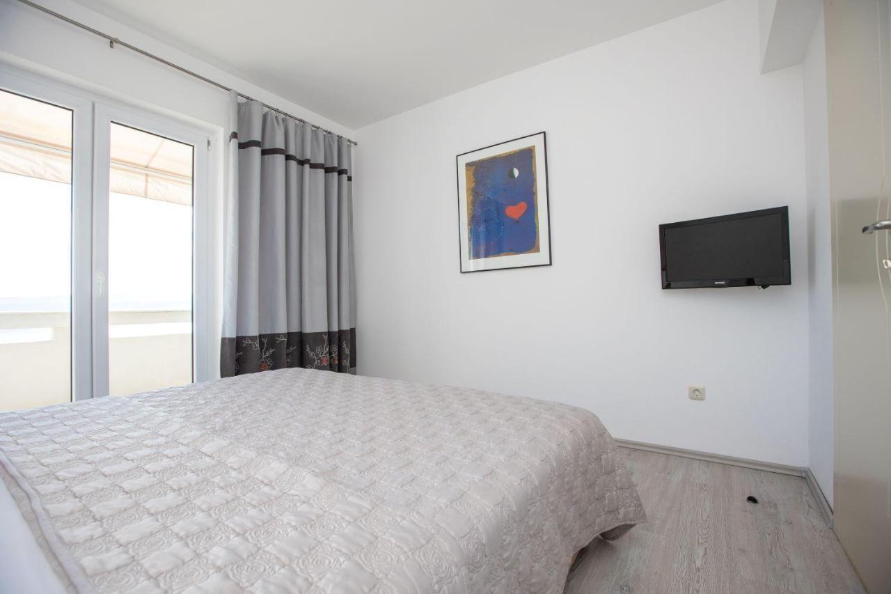 Apartments Mosor Омиш Экстерьер фото